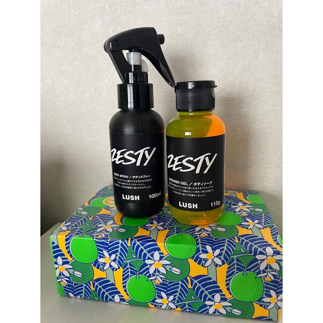 LUSH(ラッシュ)のLUSH ゼスティボディースプレー&ボディーソープセット コスメ/美容のボディケア(ボディソープ/石鹸)の商品写真