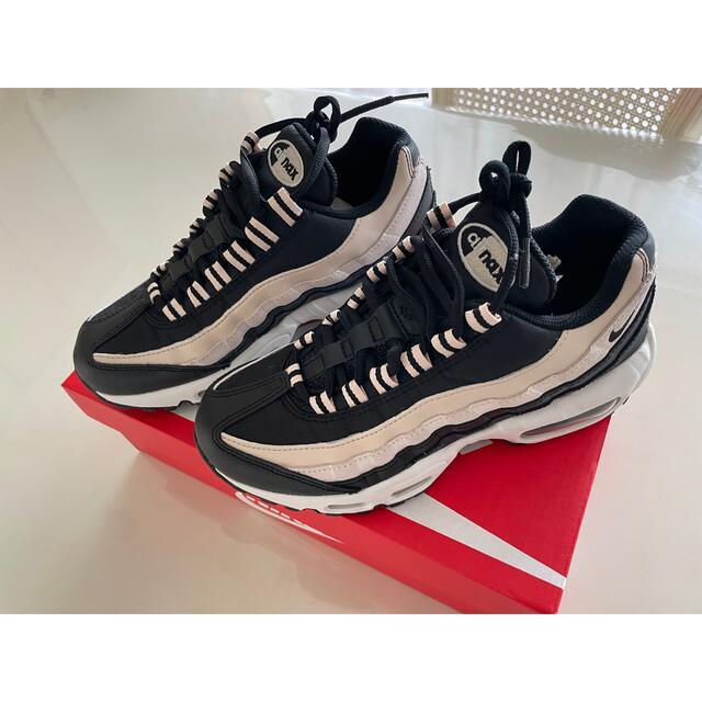 NIKE AIR MAX 95