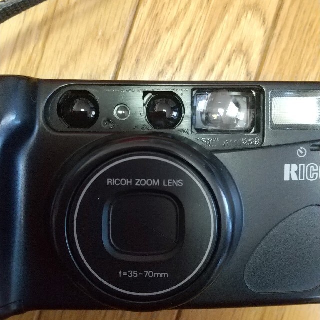 RICOH(リコー)のRICOH フィルムカメラ RICOH RZ-700DATE スマホ/家電/カメラのカメラ(フィルムカメラ)の商品写真