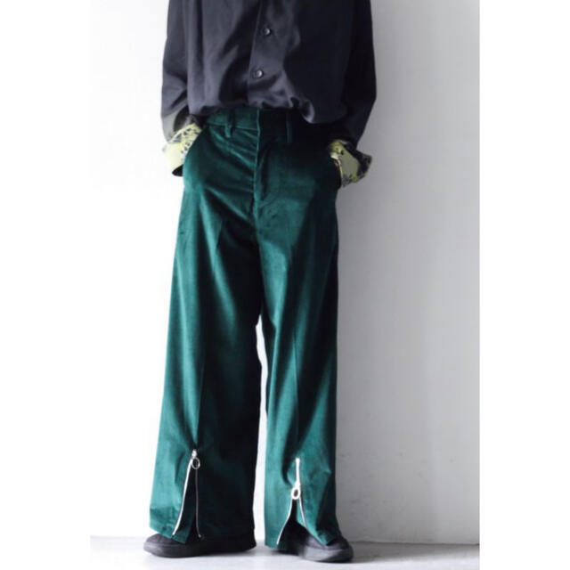 JOHN LAWRENCE SULLIVAN(ジョンローレンスサリバン)の★LIBERUM リベルム CORDUROY WIDE PANTS 2019AW メンズのパンツ(チノパン)の商品写真