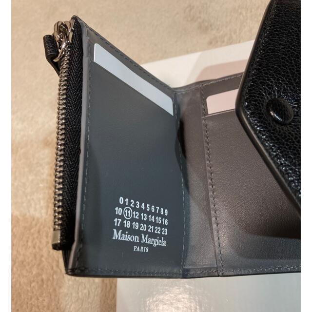 Maison Martin Margiela(マルタンマルジェラ)のメゾンマルジェラ 三つ折り財布 エンベロープウォレット レザー ブラック レディースのファッション小物(財布)の商品写真