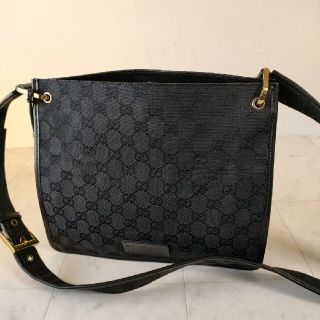 グッチ(GUCCI)の《超美品　正規品》グッチ　ショルダーバッグ(ショルダーバッグ)