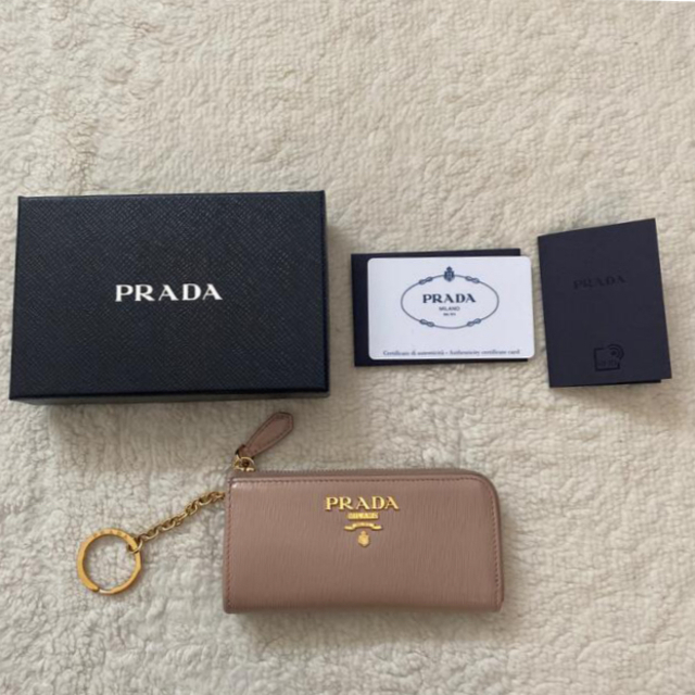 早いものがち‼︎美品☆PRADA キーケース ピンクベージュ - キーケース