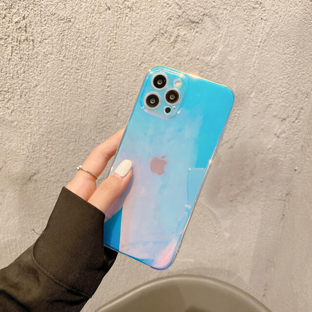 iPhone11 スマホケース　オーロラ　ラバー素材　シリコン　シンプル　韓国 スマホ/家電/カメラのスマホアクセサリー(iPhoneケース)の商品写真