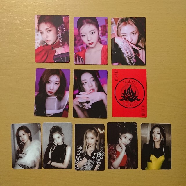 ITZY　トレカ　11枚　LIMITED　EDITION　GUESS WHO