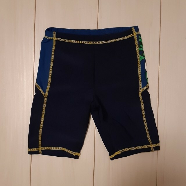 西松屋(ニシマツヤ)の【未使用】水着120 キッズ/ベビー/マタニティのキッズ服男の子用(90cm~)(水着)の商品写真