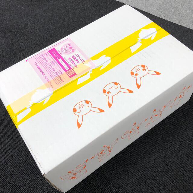 ポケモン(ポケモン)のポケモン25th GOLDEN BOX ゴールデンボックス　ダンボール未開封 エンタメ/ホビーのトレーディングカード(Box/デッキ/パック)の商品写真