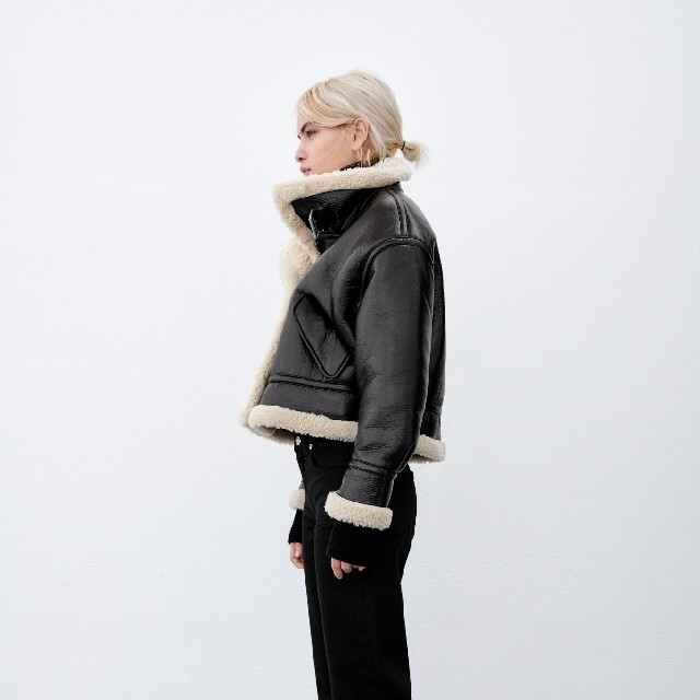【完売品】ZARA ボア&フェイクレザージャケット Lサイズ ブラック 【完売品】ZARA ボア&フェイクレザージャケット Lサイズ ブラック