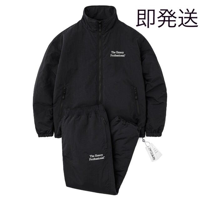 エンノイとスタイリスト私物のNYLON PADDED JACKET＋PANTS