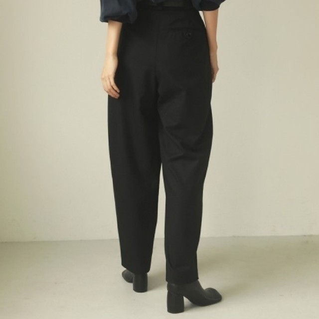 TODAYFUL(トゥデイフル)の【TODAYFUL】 Finewool Tuck Trousers 38 レディースのパンツ(カジュアルパンツ)の商品写真