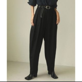 トゥデイフル(TODAYFUL)の【TODAYFUL】 Finewool Tuck Trousers 38(カジュアルパンツ)