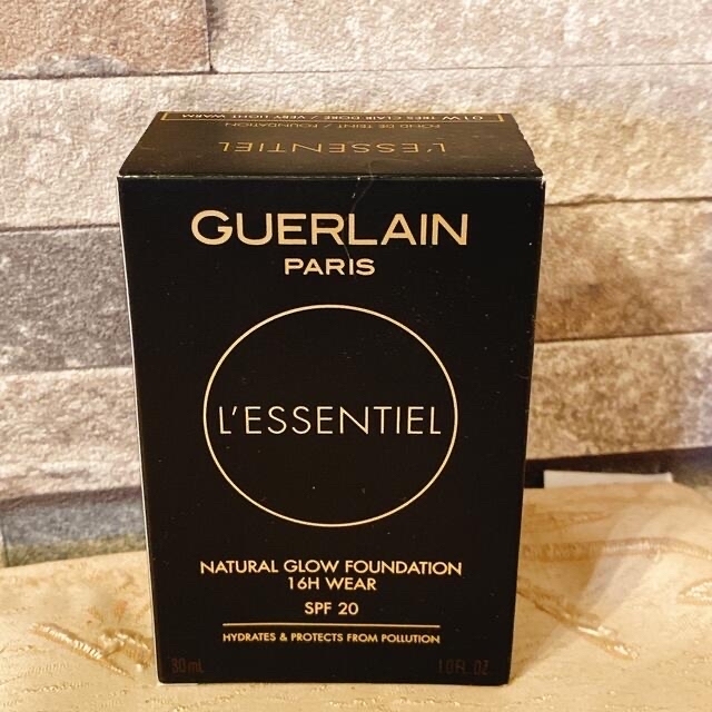 GUERLAIN(ゲラン)の（新品未使用未開封）ゲランレソンシエルファンデーション　01W コスメ/美容のベースメイク/化粧品(ファンデーション)の商品写真