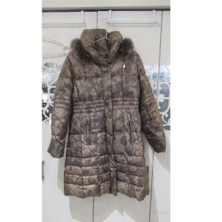 バルマン ダウンコート(レディース)の通販 85点 | BALMAINのレディース 激安オンライン通販 未使用級✨最高級✨バルマン ダウンコート フォックスファー 茶色系 M ロング ダウンジャケット