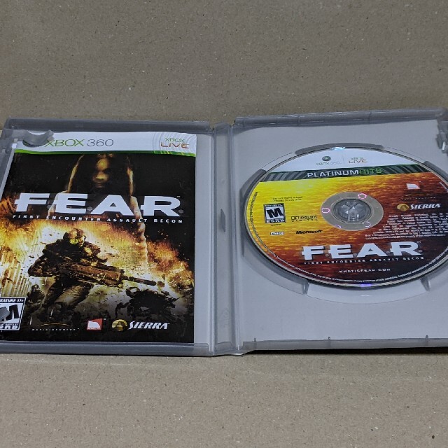 Xbox360(エックスボックス360)のXBOX 360 F.E.A.R. 北米版（日本未発売）後方互換対応 エンタメ/ホビーのゲームソフト/ゲーム機本体(家庭用ゲームソフト)の商品写真