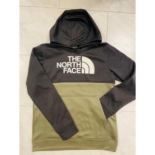 ザノースフェイス(THE NORTH FACE)の ノース　フェイス　パーカーキッズXL(ジャケット/上着)