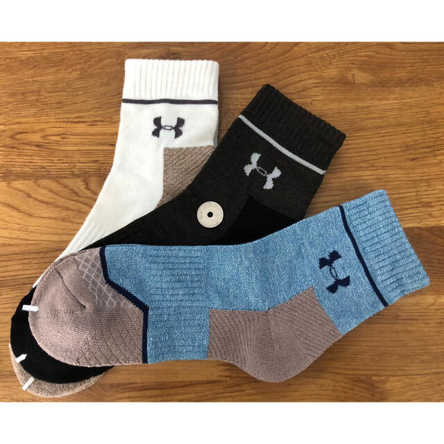 UNDER ARMOUR(アンダーアーマー)の新品アンダーアーマーUNDER ARMOURメンズソックス靴下3足セット1622 メンズのレッグウェア(ソックス)の商品写真