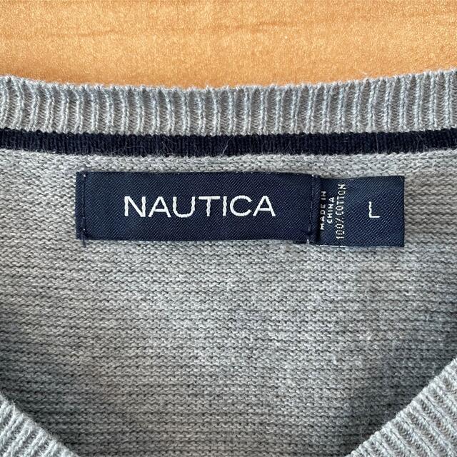 NAUTICA(ノーティカ)の【NAUTICA】ニット セーター 刺繍ロゴ Vネック グレー US古着 メンズのトップス(ニット/セーター)の商品写真