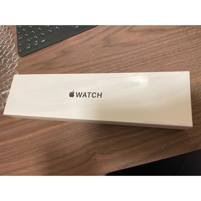 Apple(アップル)の値下げ！　Apple Watch SE（GPSモデル）　40mm  新品未使用 スマホ/家電/カメラのスマートフォン/携帯電話(その他)の商品写真