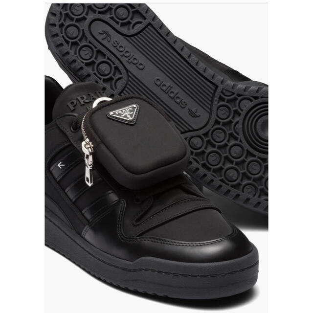 PRADA(プラダ)のPRADA adidas リナイロン　スニーカー　ブラック　黒　ローカット レディースの靴/シューズ(スニーカー)の商品写真