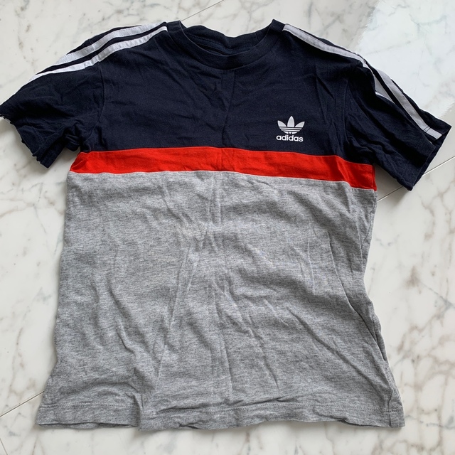 adidas(アディダス)のadidas Tシャツ４枚セット キッズ/ベビー/マタニティのキッズ服男の子用(90cm~)(Tシャツ/カットソー)の商品写真