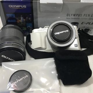 オリンパス(OLYMPUS)のOLYMPUS PEN-lite 6 ダブルズームキット 付属＆SD付き(ミラーレス一眼)