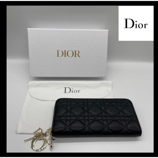 【送料無料】DIORディオール　長財布　黒　チャーム　エンボス