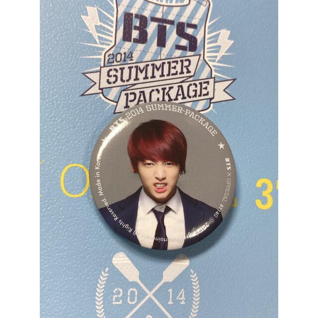 防弾少年団(BTS)(ボウダンショウネンダン)のBTS summer package 2014 缶バッジ 缶バッチ サマパケ エンタメ/ホビーのタレントグッズ(アイドルグッズ)の商品写真