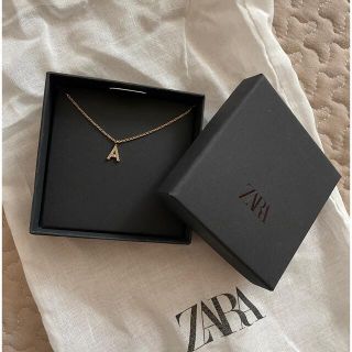 ザラ(ZARA)のZARA ジェムストーンイニシャル　スターリングシルバー A(ネックレス)