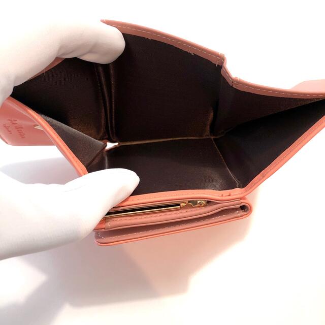 【美品】二つ折り ミニ財布 がま口 コンパクト ピーチオレンジ レディースのファッション小物(財布)の商品写真