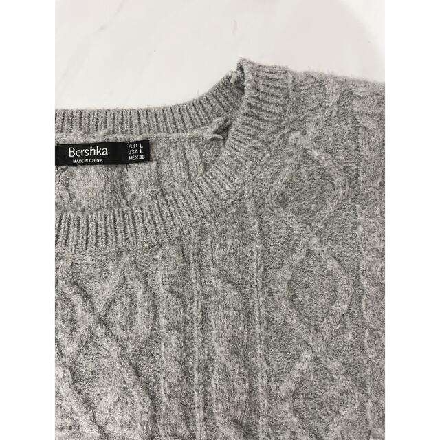 Bershka(ベルシュカ)のBershka レディース　ニット レディースのトップス(ニット/セーター)の商品写真