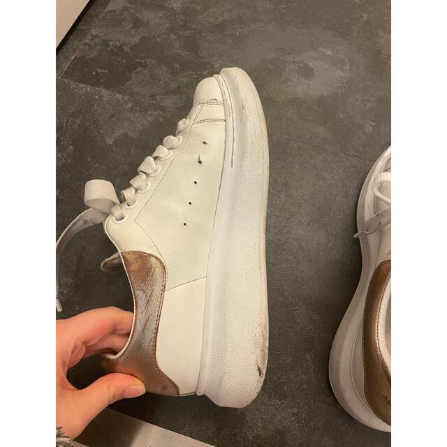 Alexander McQueen(アレキサンダーマックイーン)の本日限定価格AlexanderMaQueen over size sneaker レディースの靴/シューズ(スニーカー)の商品写真