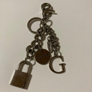 ゲス(GUESS)のウブ様専用　　GUESS ゲス チャーム キーホルダー(キーホルダー)