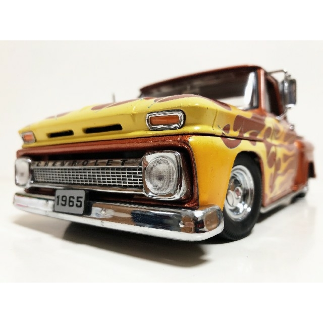 SunStarサンスター/´65 Chevyシボレー C-10 1/18のサムネイル