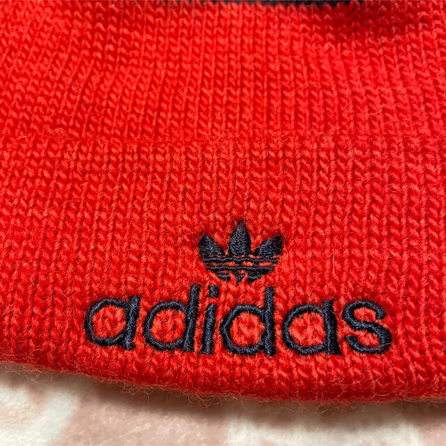 adidas(アディダス)のアディダス ニット帽 ポンポン レディースの帽子(ニット帽/ビーニー)の商品写真