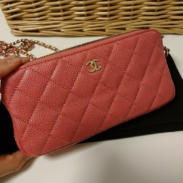 ノベルティー CHANEL チェーンウォレット