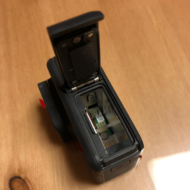 GoPro(ゴープロ)のGoPro HERO7 black  スマホ/家電/カメラのカメラ(コンパクトデジタルカメラ)の商品写真