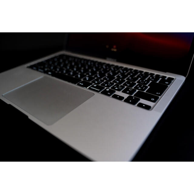 Apple(アップル)のM1 MacBook Air シルバー スマホ/家電/カメラのPC/タブレット(ノートPC)の商品写真