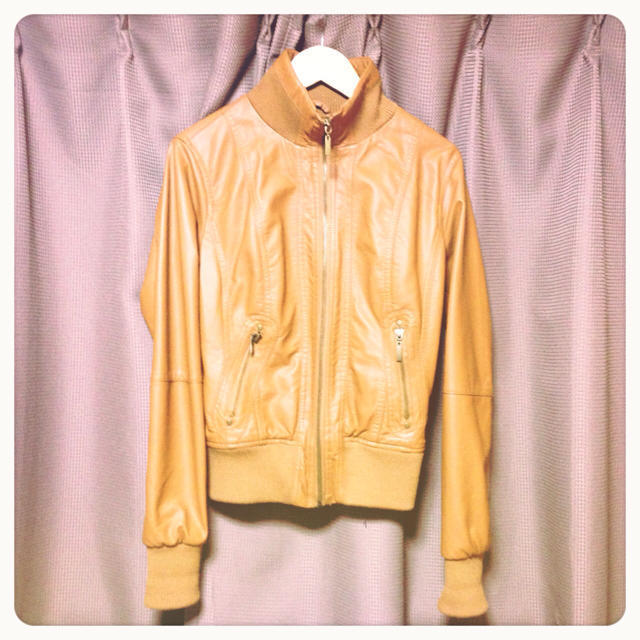 FOREVER 21(フォーエバートゥエンティーワン)の値下♡Forever21♡ジャケット レディースのジャケット/アウター(ライダースジャケット)の商品写真