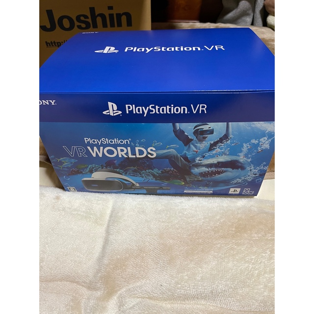 PlayStation VR(プレイステーションヴィーアール)の◉新品未開封◉ PSVR  playstationVR   エンタメ/ホビーのゲームソフト/ゲーム機本体(家庭用ゲーム機本体)の商品写真