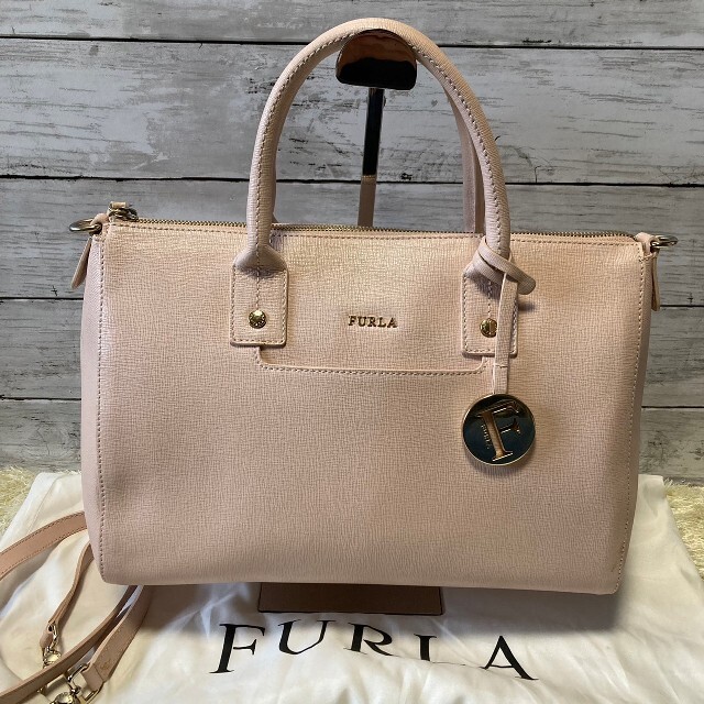 新品タグ付き！FURLA　リンダ　2wayレザーショルダーバッグ　黒