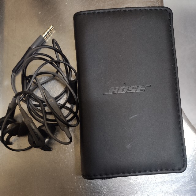 BOSE リモコン付き有線イヤホン！！