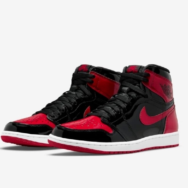 NIKE(ナイキ)のNIKE AIR JORDAN 1 RETRO PATENT BRED　28.5 メンズの靴/シューズ(スニーカー)の商品写真