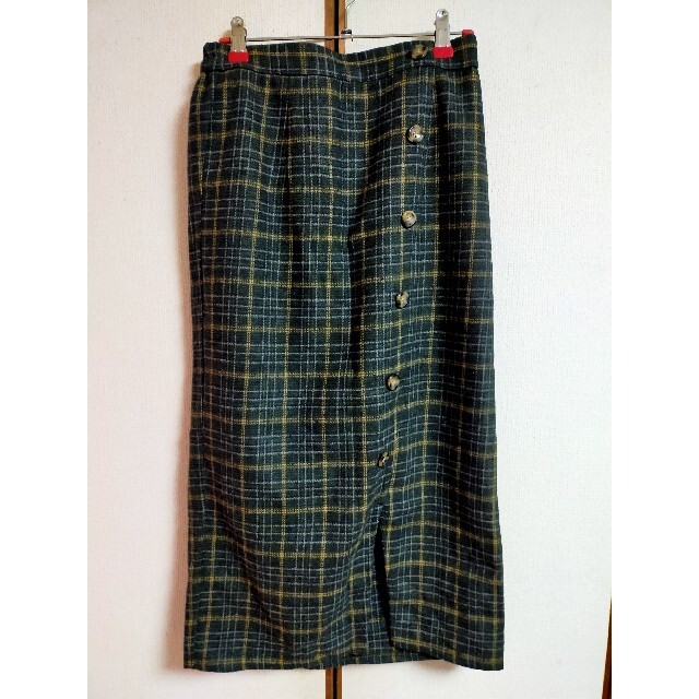 しまむら(シマムラ)の美品 しまむら ボタン使いチェック柄スカート レディースのスカート(ロングスカート)の商品写真