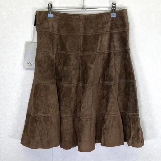 SCOT CLUB(スコットクラブ)のA7  SCOT CLUB  ひざ丈スカート　豚革 レディースのスカート(ひざ丈スカート)の商品写真