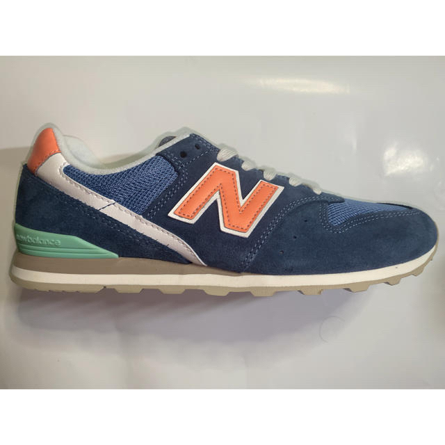 New Balance(ニューバランス)の【ニューバランス】WL996  COM（D）レディーススニーカー　25.5cm レディースの靴/シューズ(スニーカー)の商品写真