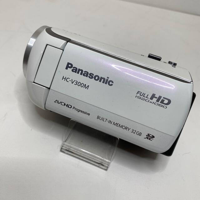 Panasonic(パナソニック)のパナソニック デジタルハイビジョン ビデオカメラ HC-V300M ホワイト スマホ/家電/カメラのカメラ(ビデオカメラ)の商品写真