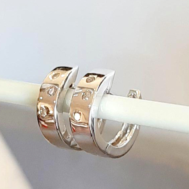 K18WG☆天然ダイヤ0.06ct☆ピアス☆81 | gulatilaw.com