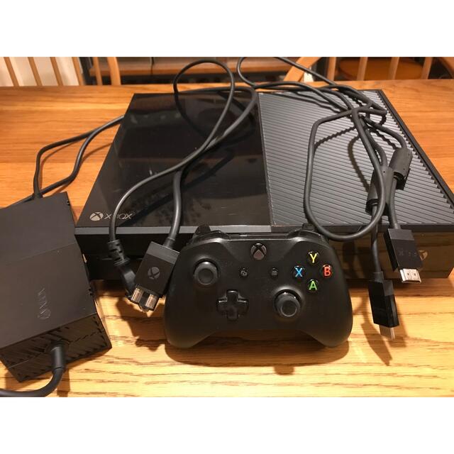 Microsoft(マイクロソフト)のXBOX ONE エンタメ/ホビーのゲームソフト/ゲーム機本体(家庭用ゲーム機本体)の商品写真