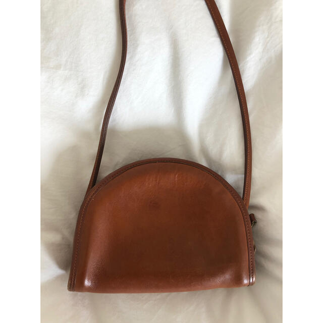 old coach/half moon leather shoulder bag