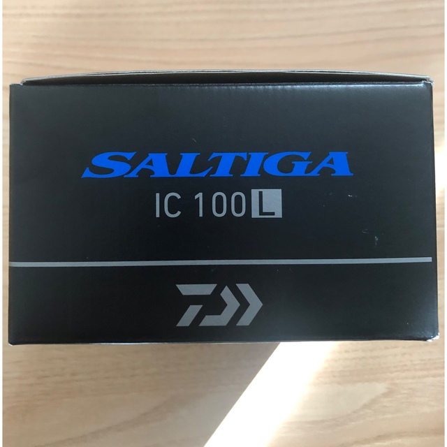 DAIWA(ダイワ)の【極美品・未使用】ダイワ ソルティガIC 100L 左巻き スポーツ/アウトドアのフィッシング(リール)の商品写真